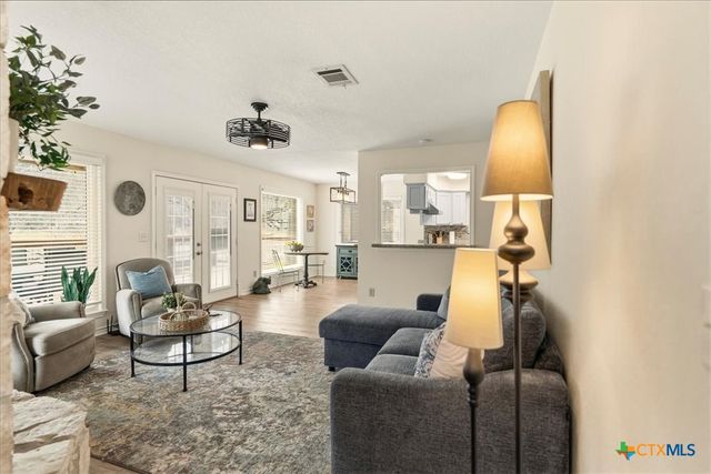2400 Flite Acres RD, Wimberley, TX 78676