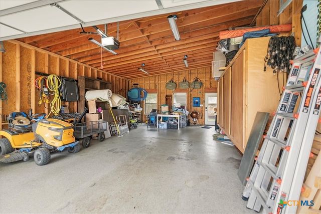 2400 Flite Acres RD, Wimberley, TX 78676
