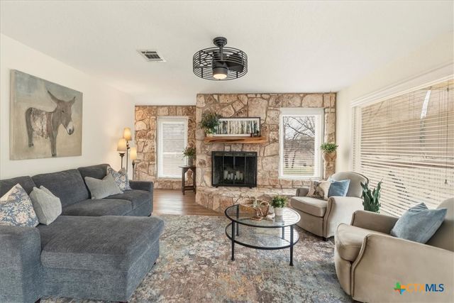 2400 Flite Acres RD, Wimberley, TX 78676