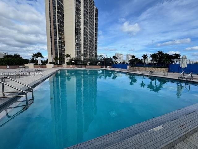 20335 W Country Club Drive 2101, Aventura, FL 33180