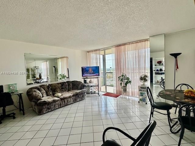 20335 W Country Club Drive 2101, Aventura, FL 33180