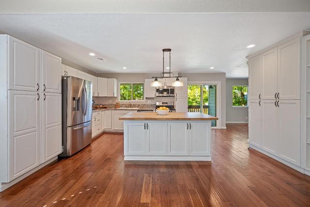 103 Rebecca Way, Folsom, CA 95630