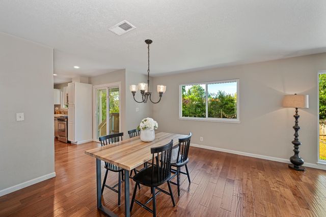 103 Rebecca Way, Folsom, CA 95630