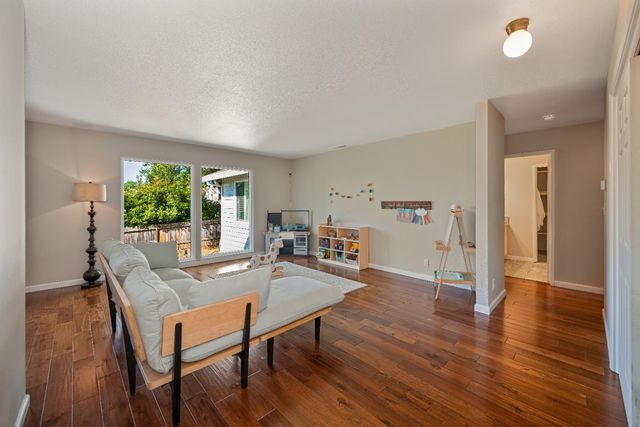 103 Rebecca Way, Folsom, CA 95630