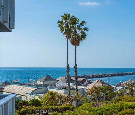 620 The Village 210, Redondo Beach, CA 90277