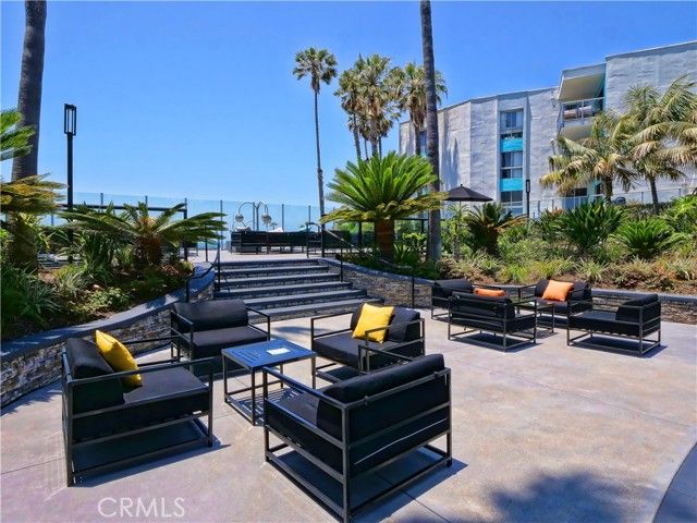 620 The Village 210, Redondo Beach, CA 90277