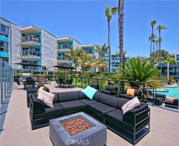 620 The Village 210, Redondo Beach, CA 90277
