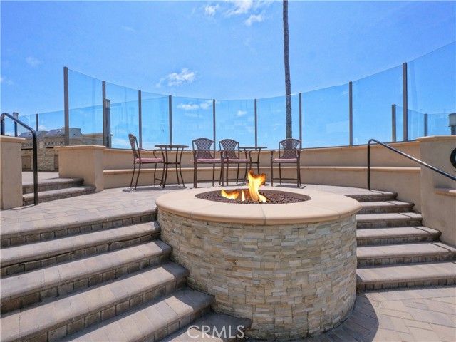 620 The Village 210, Redondo Beach, CA 90277