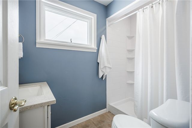 128 Lake Breeze Park, Irondequoit, NY 14622