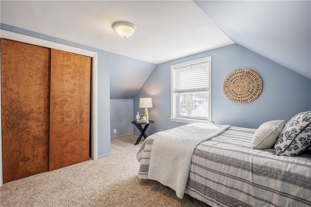 128 Lake Breeze Park, Irondequoit, NY 14622