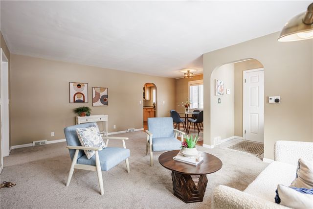 128 Lake Breeze Park, Irondequoit, NY 14622