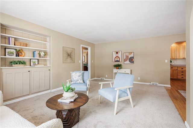 128 Lake Breeze Park, Irondequoit, NY 14622