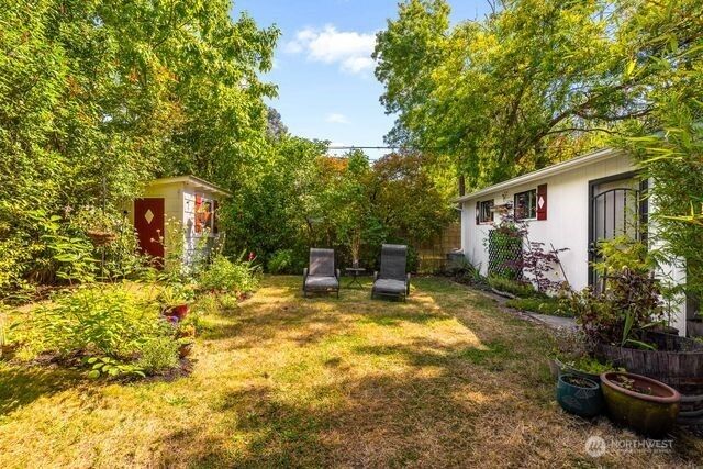 535 S Henderson Street, Seattle, WA 98108