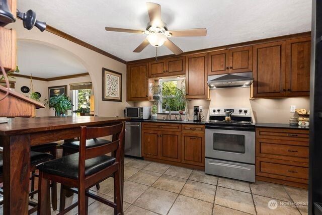 535 S Henderson Street, Seattle, WA 98108