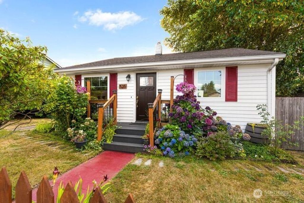 535 S Henderson Street, Seattle, WA 98108