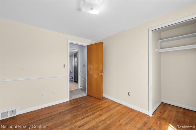 39050 Lyndon Street, Livonia, MI 48154