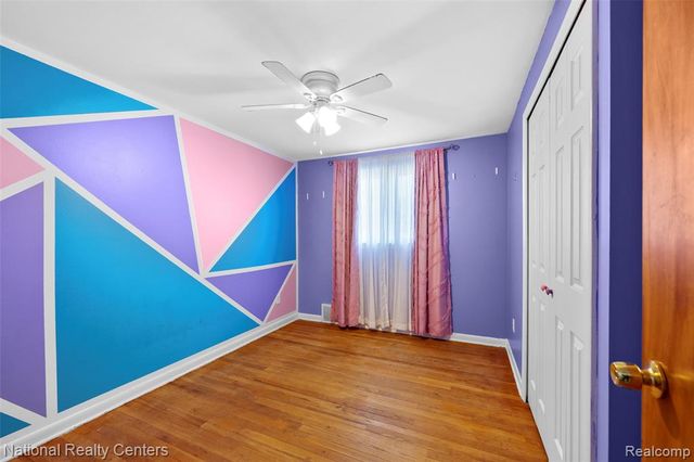 39050 Lyndon Street, Livonia, MI 48154