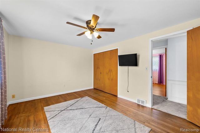 39050 Lyndon Street, Livonia, MI 48154