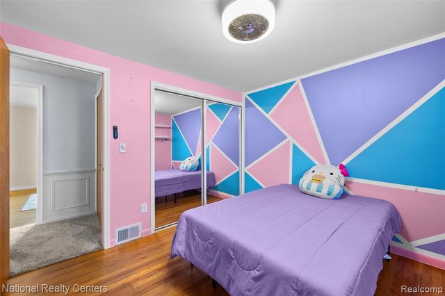 39050 Lyndon Street, Livonia, MI 48154