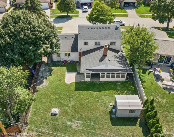 39050 Lyndon Street, Livonia, MI 48154