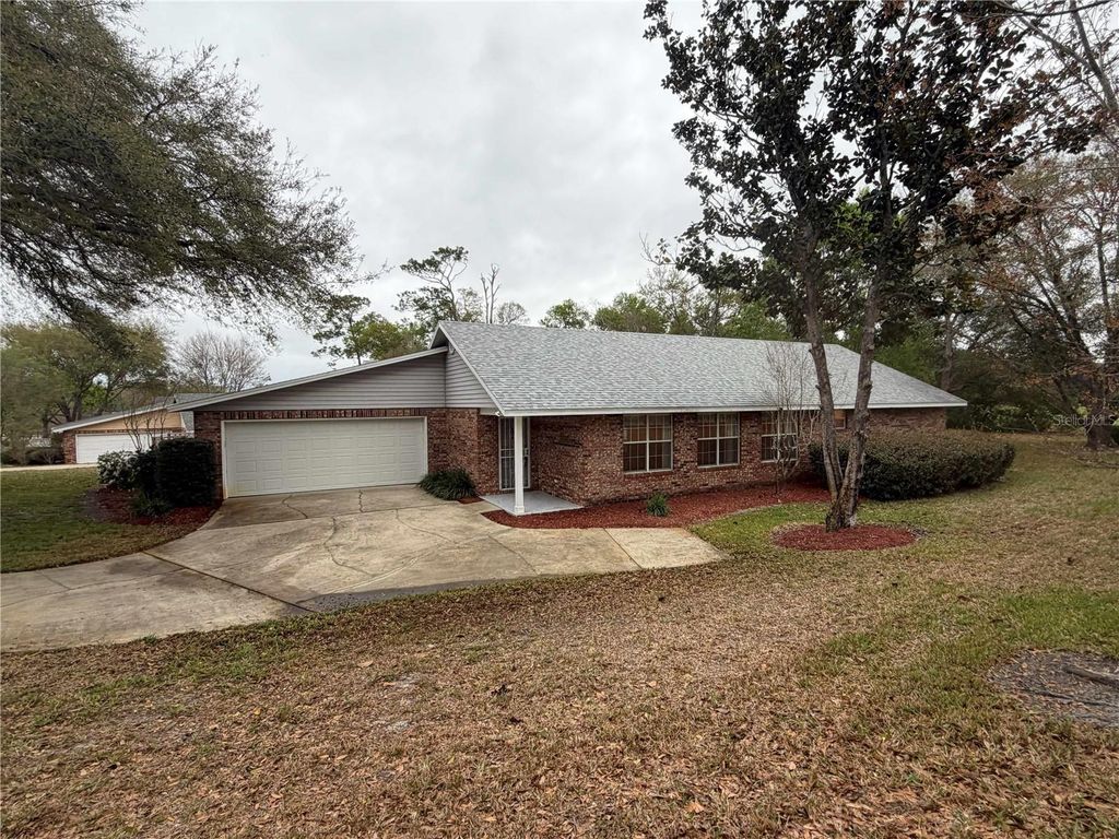 2535 S GLEN EAGLES DRIVE, Deland, FL 32724