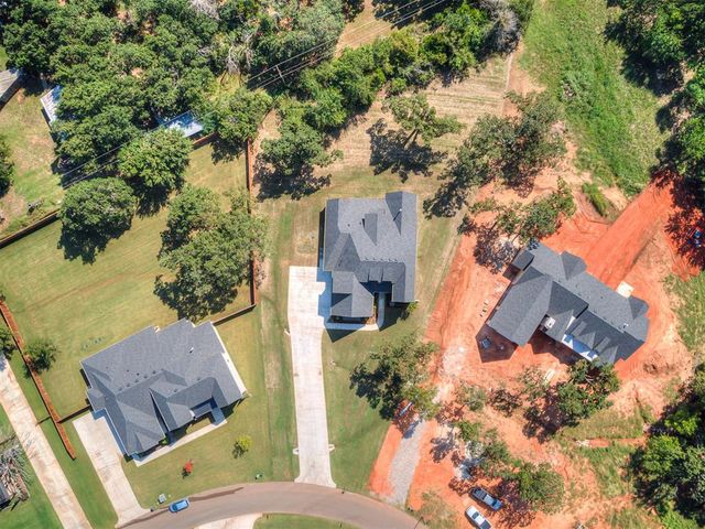 508 Old Creek Road, Edmond, OK 73034