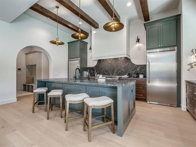 508 Old Creek Road, Edmond, OK 73034