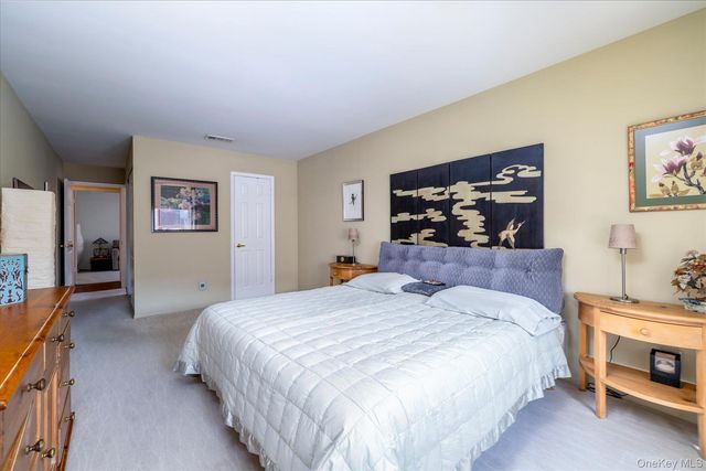 99 S Park Avenue 212, Rockville Centre, NY 11570