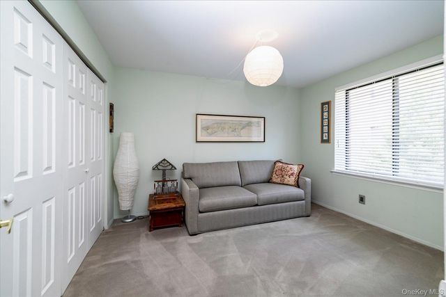 99 S Park Avenue 212, Rockville Centre, NY 11570