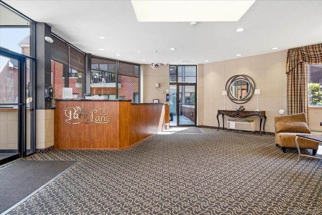 99 S Park Avenue 212, Rockville Centre, NY 11570