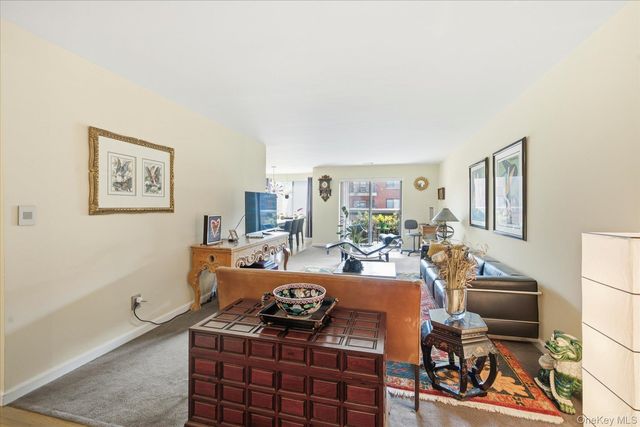 99 S Park Avenue 212, Rockville Centre, NY 11570