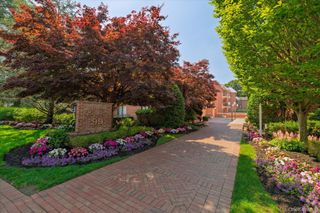99 S Park Avenue 212, Rockville Centre, NY 11570