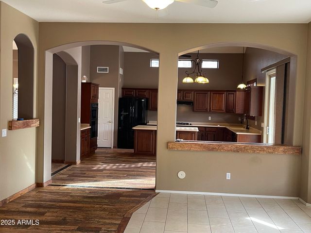 1283 E Saragosa Street, Chandler, AZ 85225