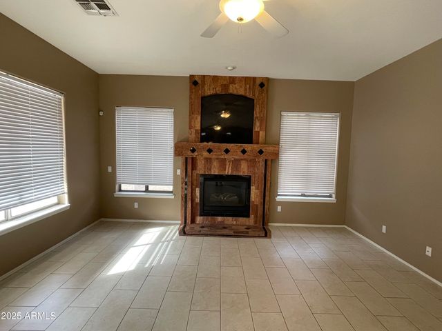 1283 E Saragosa Street, Chandler, AZ 85225