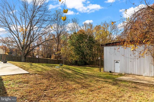 9005 FAIRGROUND RD, Bel Alton, MD 20611