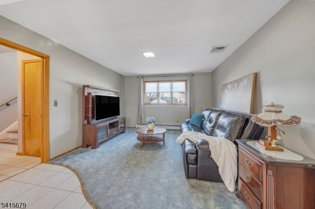 191 Pershing Rd 2, Clifton City, NJ 07013