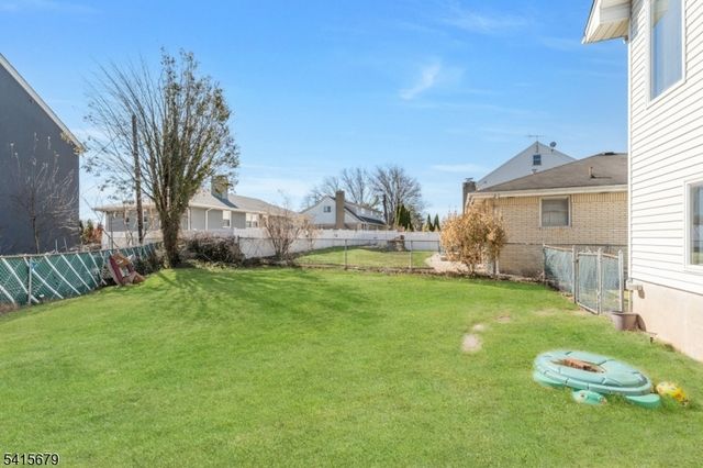 191 Pershing Rd 2, Clifton City, NJ 07013