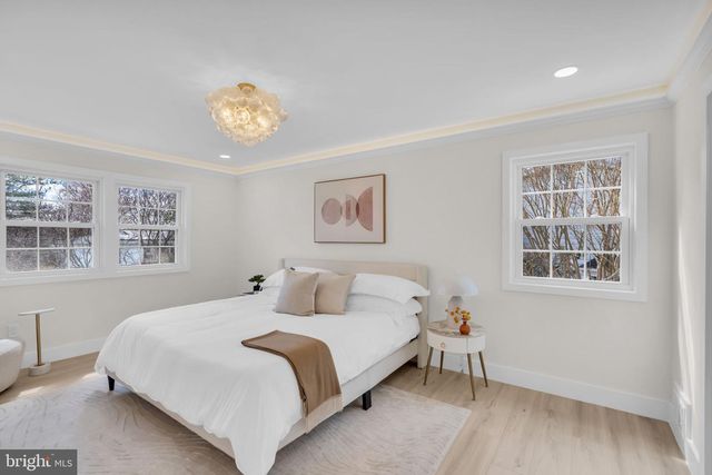 2524 SWIFT RUN ST, Vienna, VA 22180
