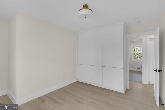 2524 SWIFT RUN ST, Vienna, VA 22180