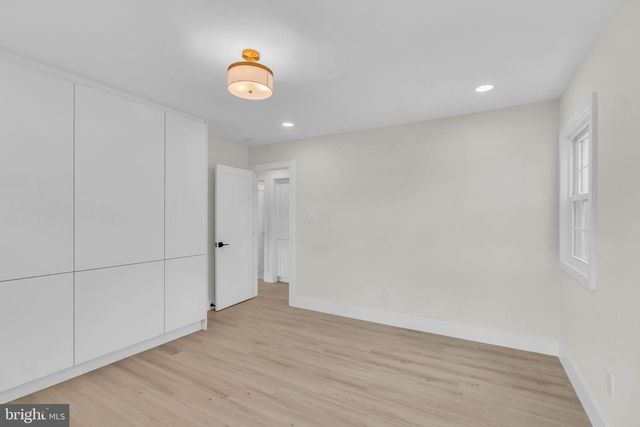 2524 SWIFT RUN ST, Vienna, VA 22180