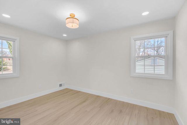 2524 SWIFT RUN ST, Vienna, VA 22180