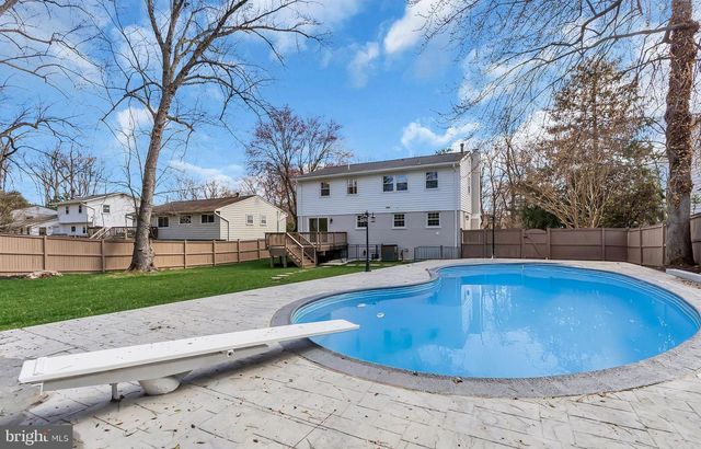 2524 SWIFT RUN ST, Vienna, VA 22180