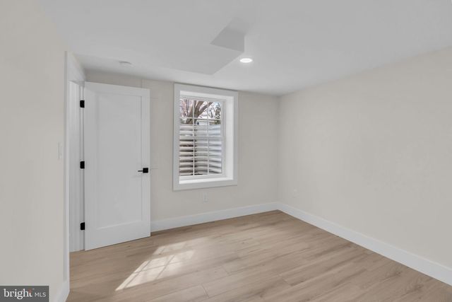 2524 SWIFT RUN ST, Vienna, VA 22180
