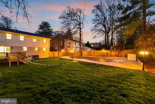 2524 SWIFT RUN ST, Vienna, VA 22180