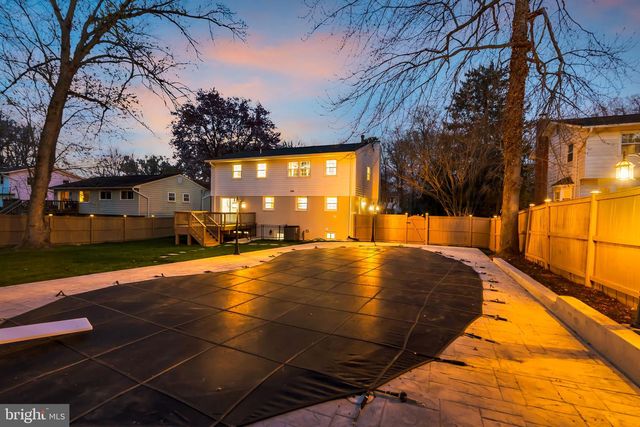 2524 SWIFT RUN ST, Vienna, VA 22180