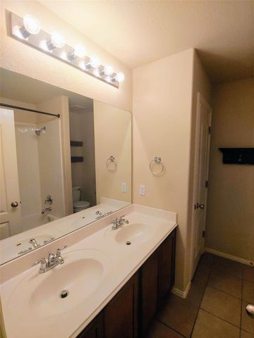 1601 Lions Den, Leander, TX 78641