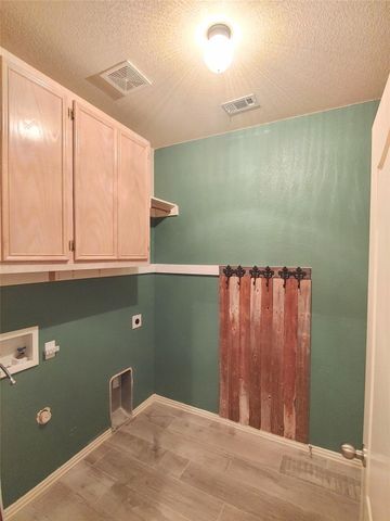 1601 Lions Den, Leander, TX 78641