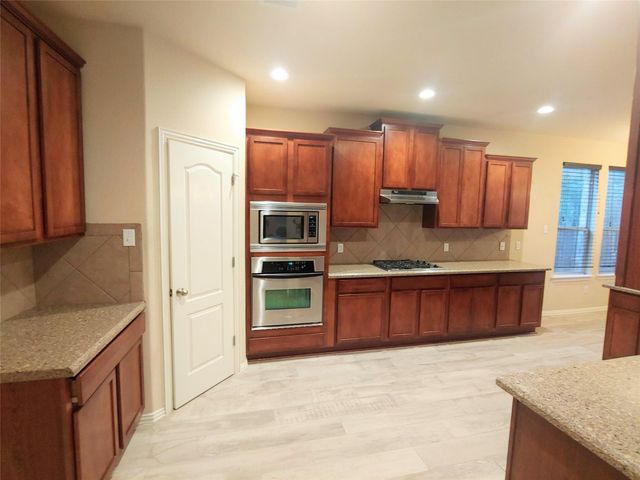 1601 Lions Den, Leander, TX 78641