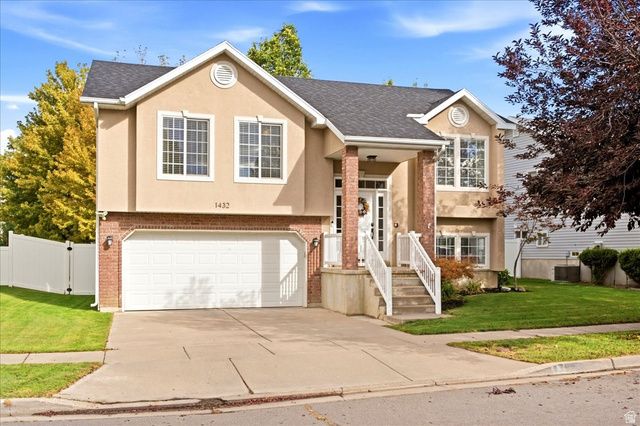1432 W SILVERCREEK DR, Layton, UT 84040
