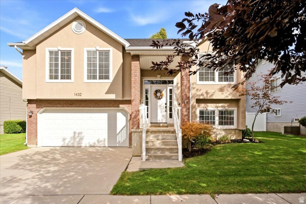 1432 W SILVERCREEK DR, Layton, UT 84040